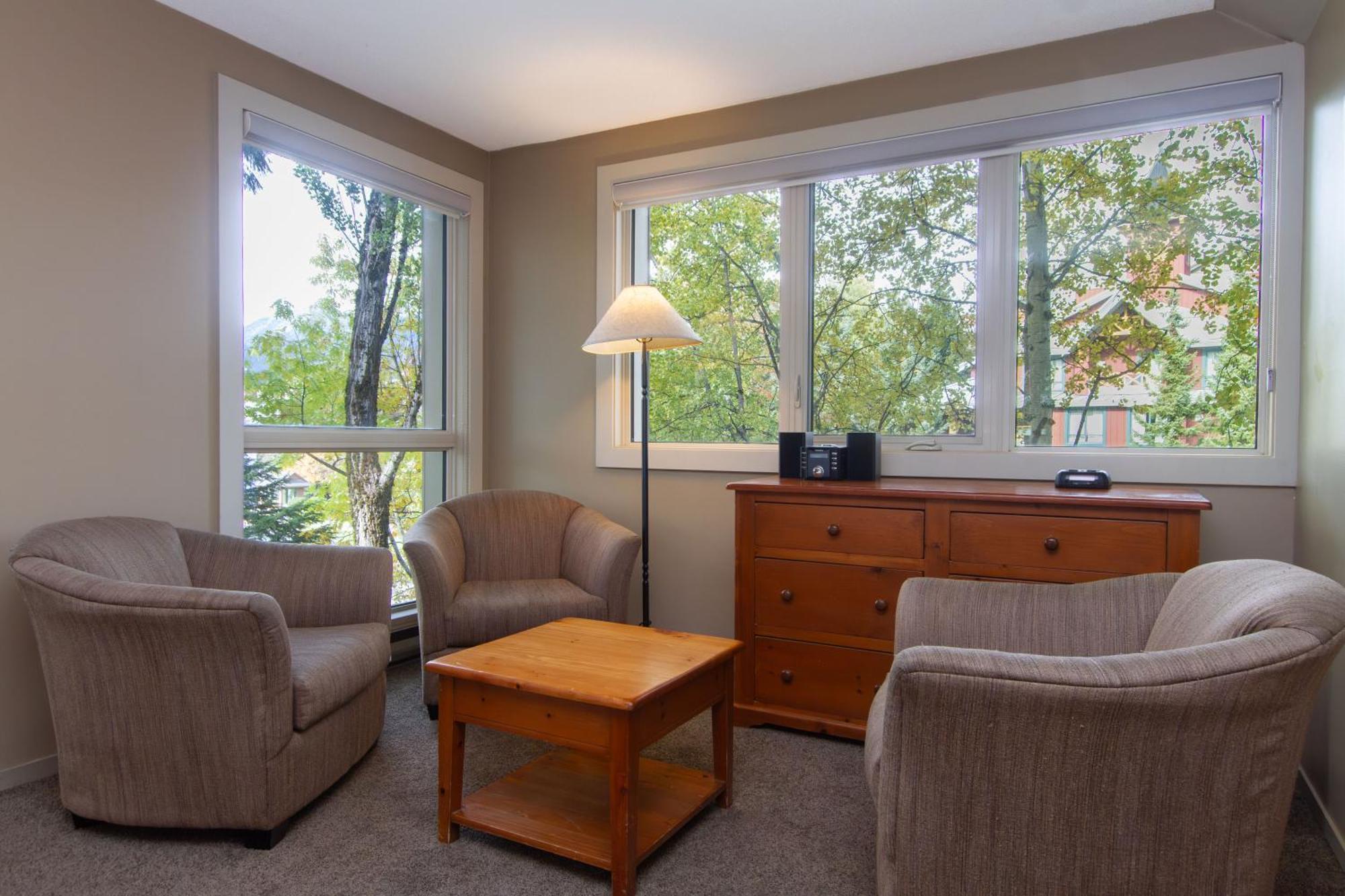 Condo, 2 Bedroom + Loft, Private Hot Tub (Unit 201)